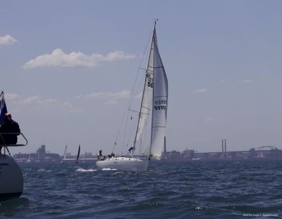 queens cup 22 div cruising start 0156 